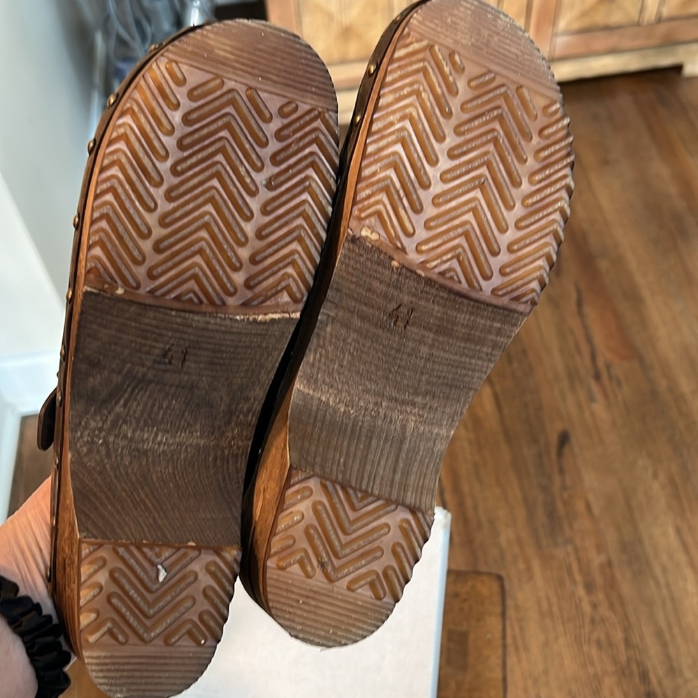 Sanita Brown Leather Studded Clogs Mules - Picture 5 of 8